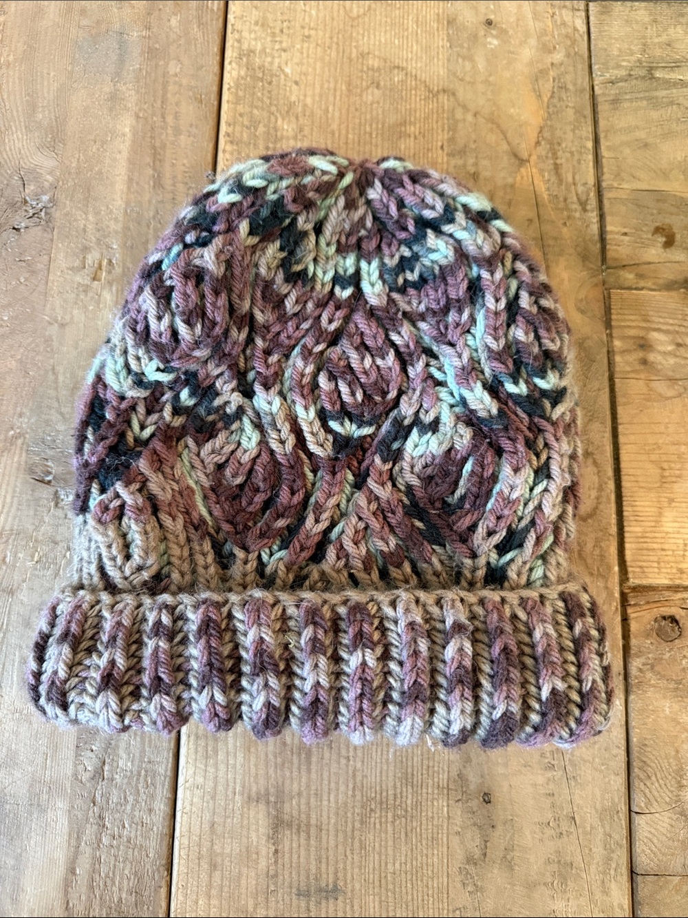 Free People Multicolor Cable-Knit Beanie in Mauve, Teal & Cream